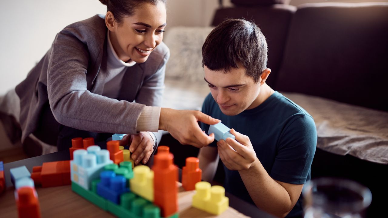 Como os pais podem apoiar a aprendizagem de seus filhos com TEA