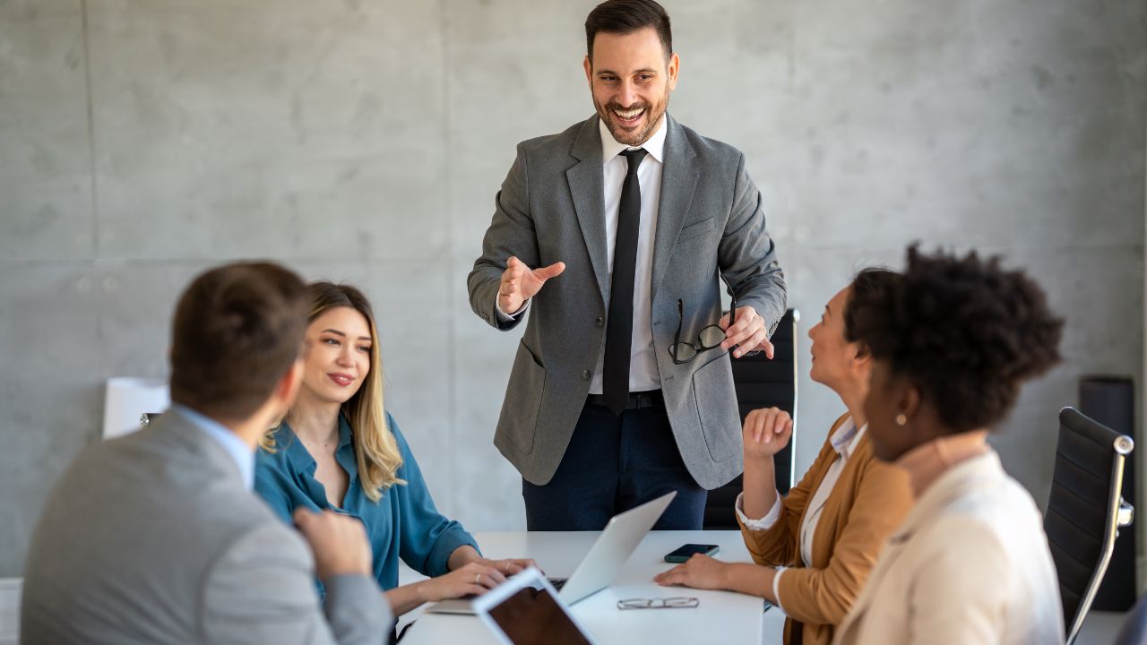 Curso de Liderança e Gestão de Pessoas