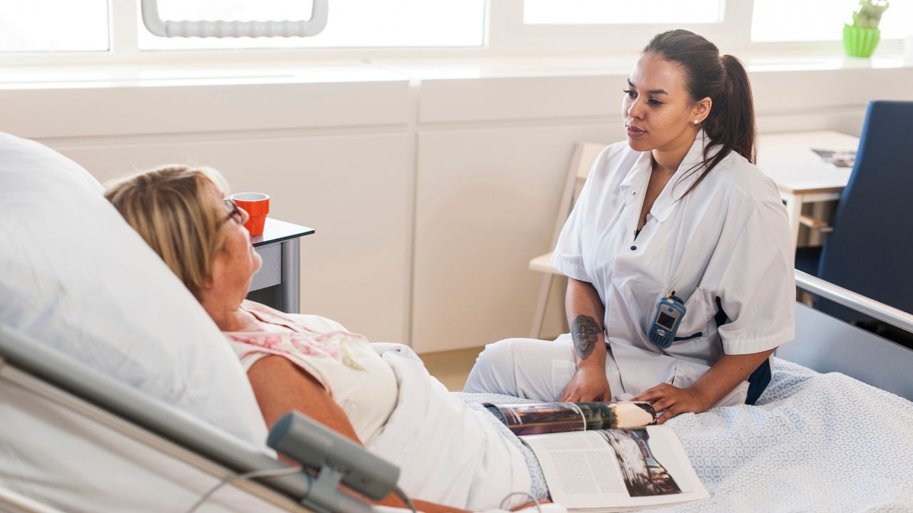 Qual o foco da Psicologia Hospitalar