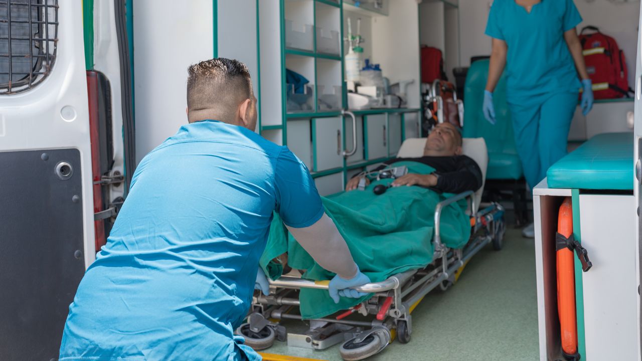 Quanto ganha um enfermeiro de urgência e emergência