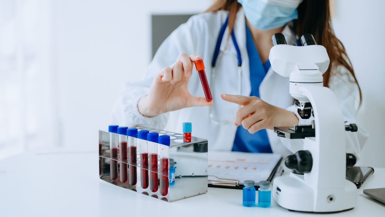 Análises Clínicas e Microbiologia