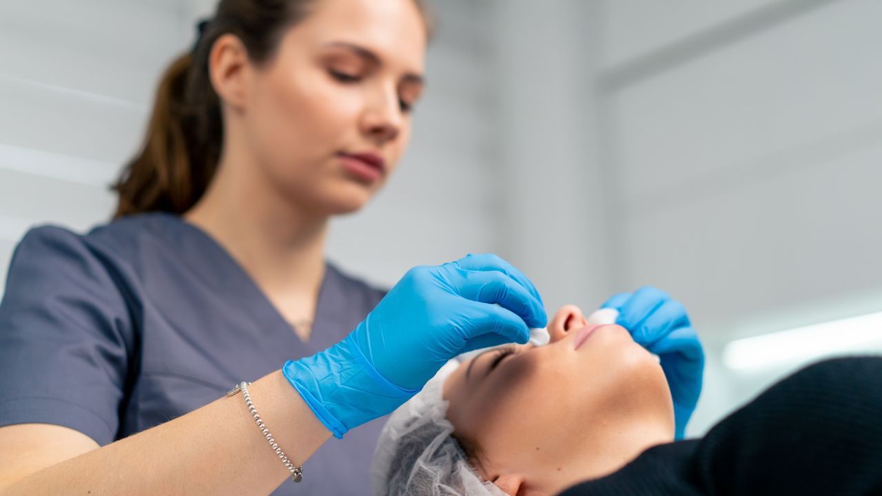 salário biomedicina estética