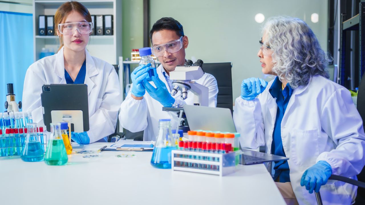 salário biomedicina 