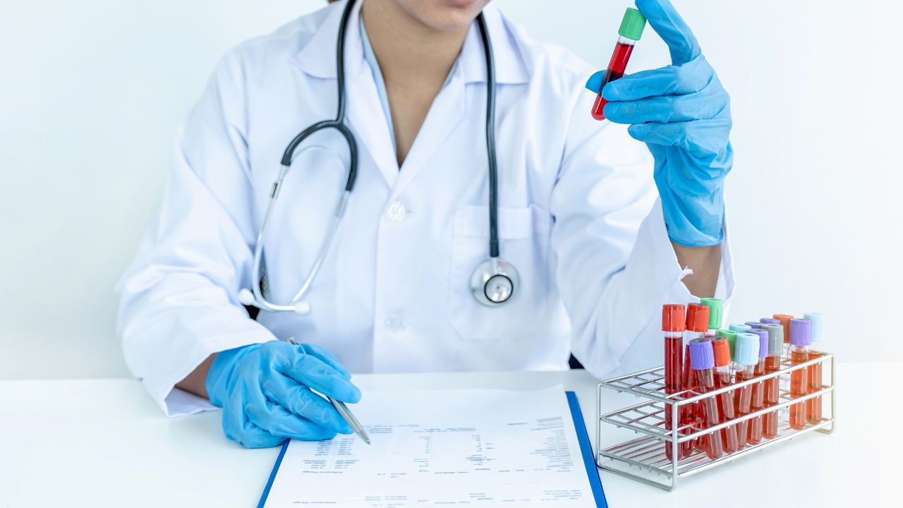 técnico em análises clínicas