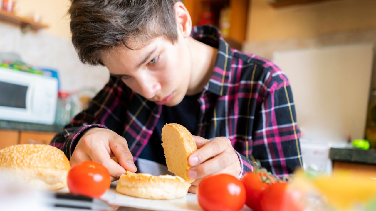 Como a seletividade alimentar afeta a nutrição em autistas