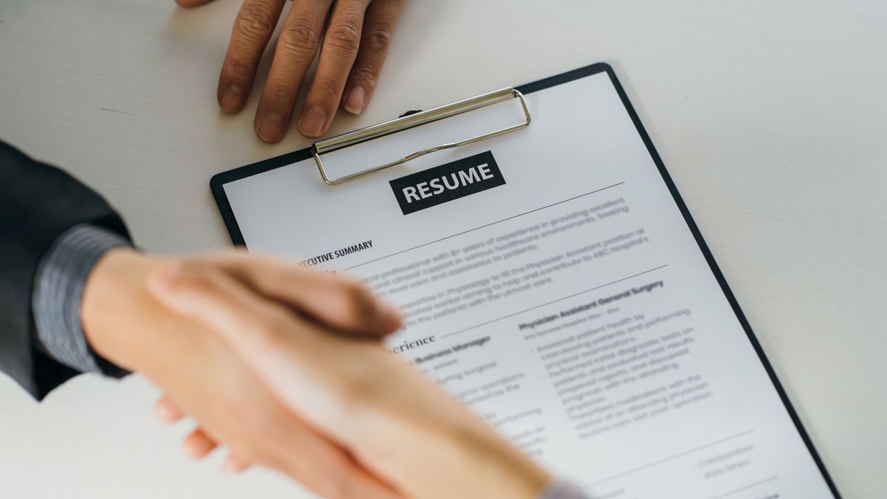 como fazer um bom currículo para primeiro emprego