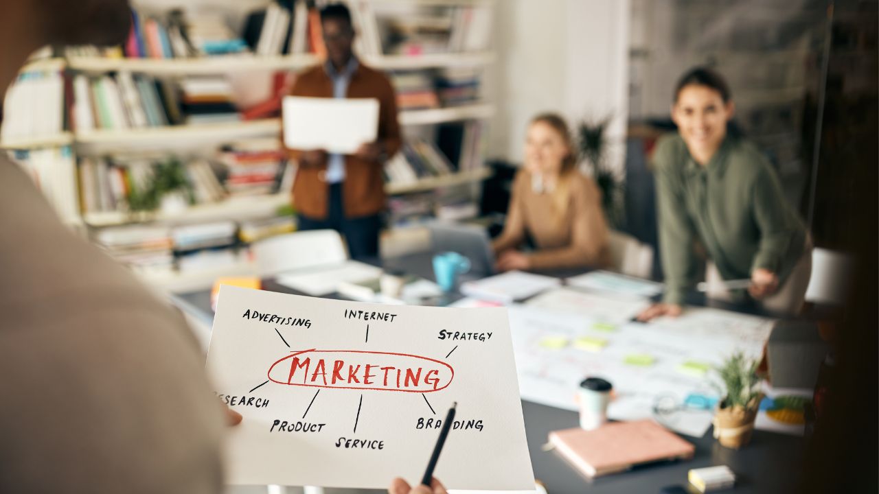 Comunicação externa: estratégias e exemplos para fortalecer sua empresa