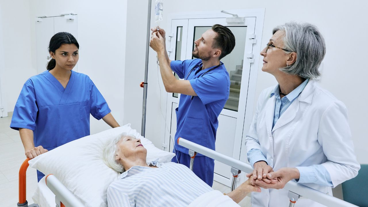 com docência em enfermagem posso dar aula