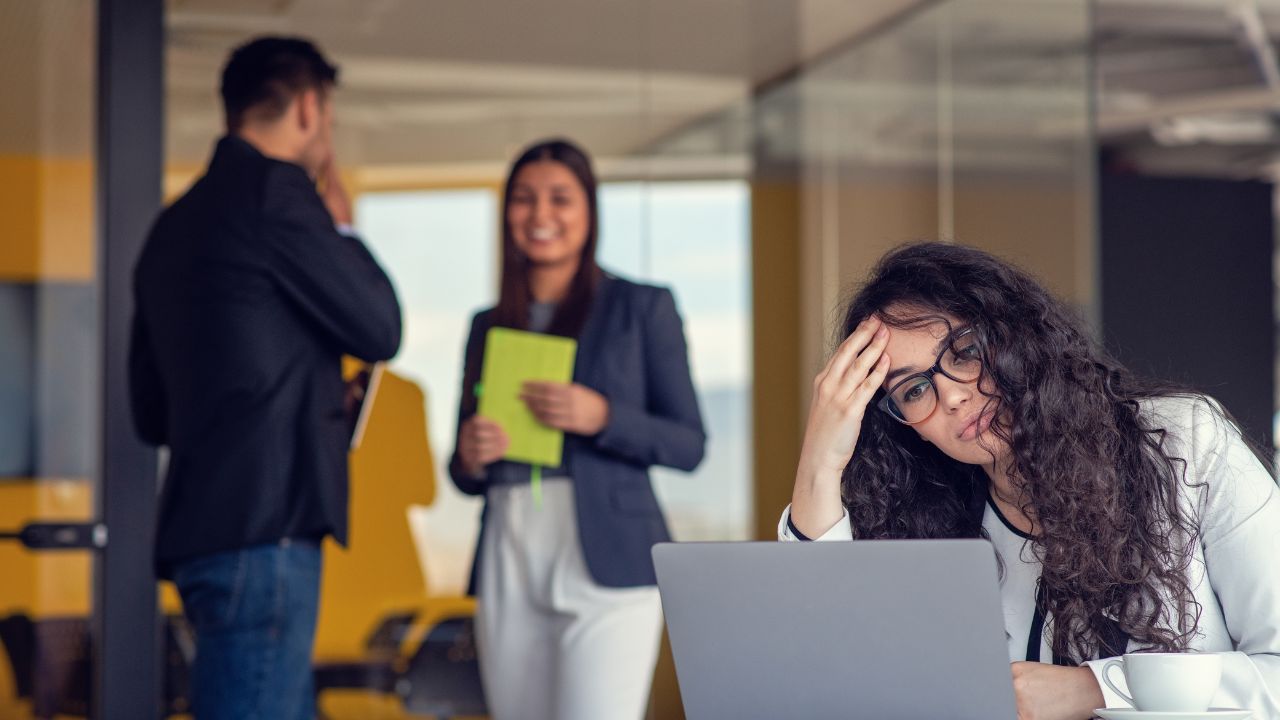 como lidar com o estresse no trabalho psicologia