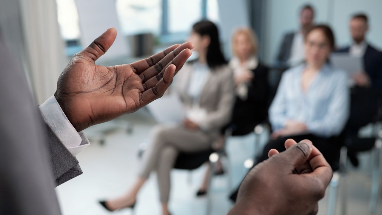 gestão de políticas públicas e de serviços sociais