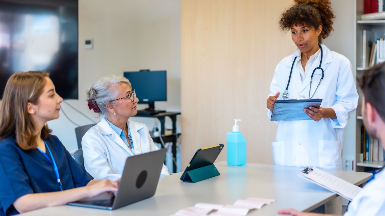 imagem sobre Saúde coletiva teoria e prática: promoção da saúde e prevenção de doenças