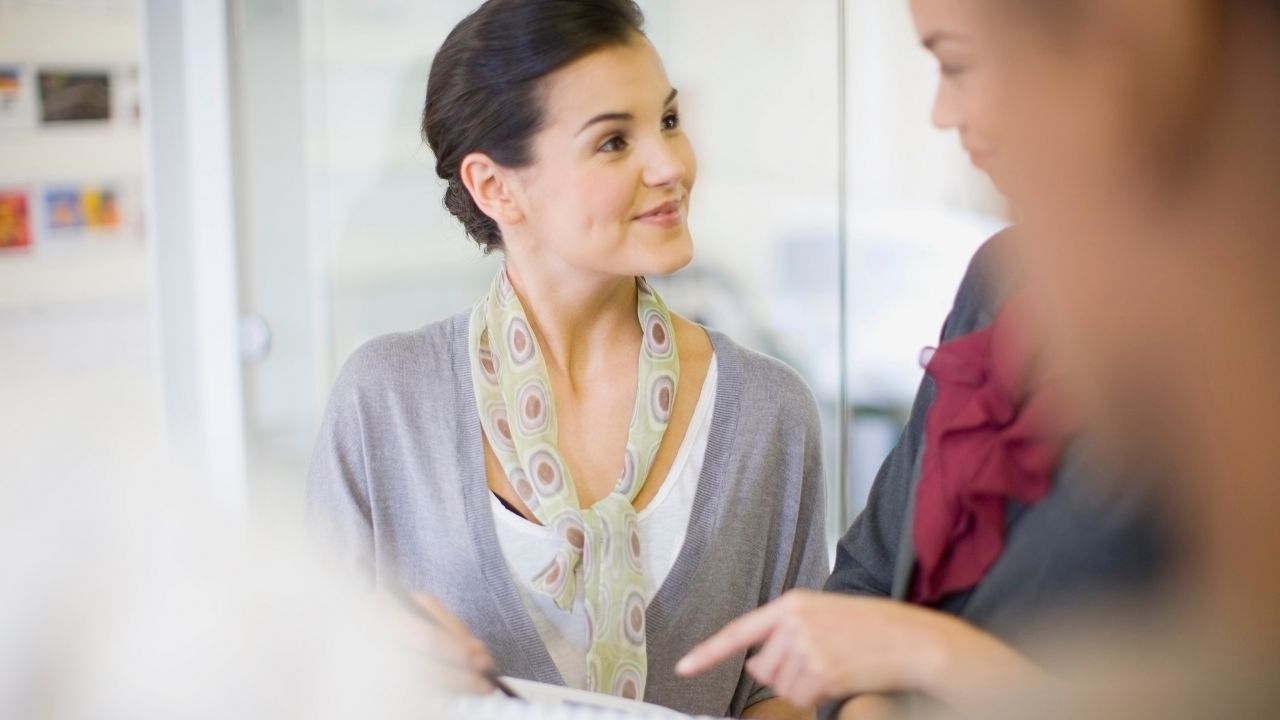 quanto ganha um assistente social concursado do inss
