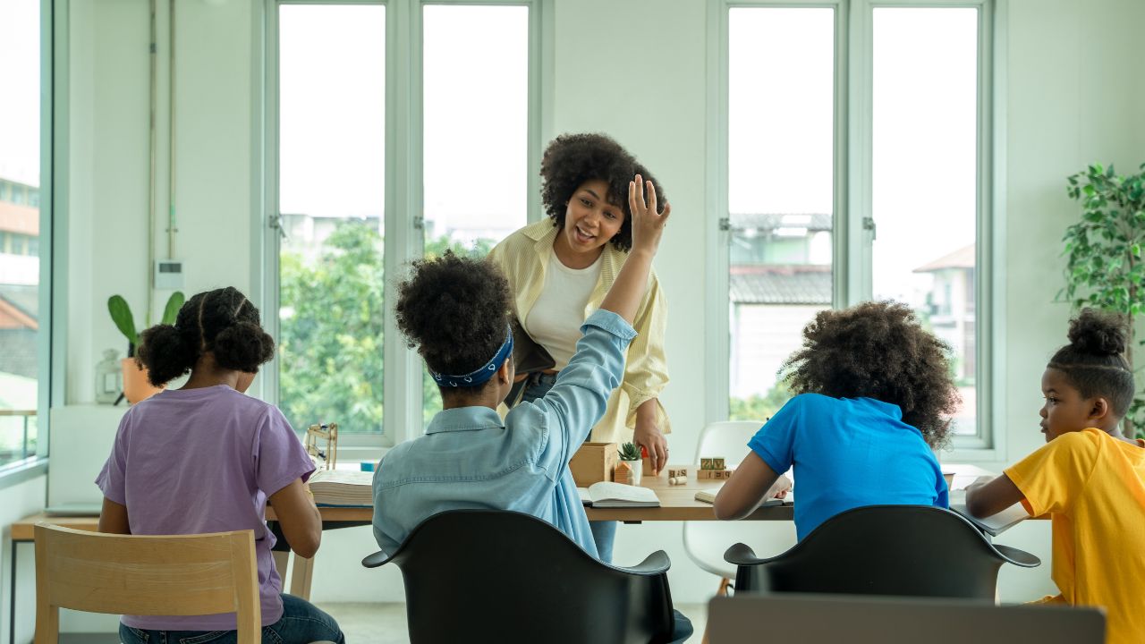 imagem sobre Educação socioemocional: o que é, fundamentos e benefícios