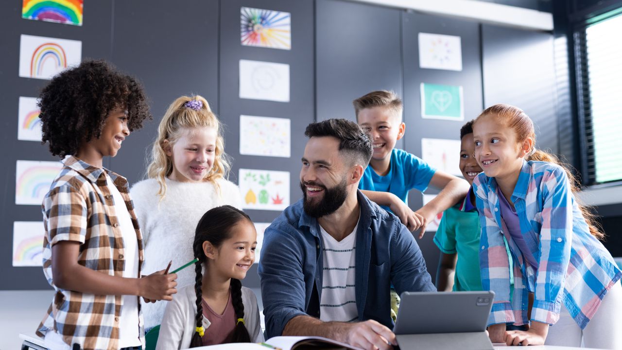 O que é psicologia escolar? importância, funções e desafios