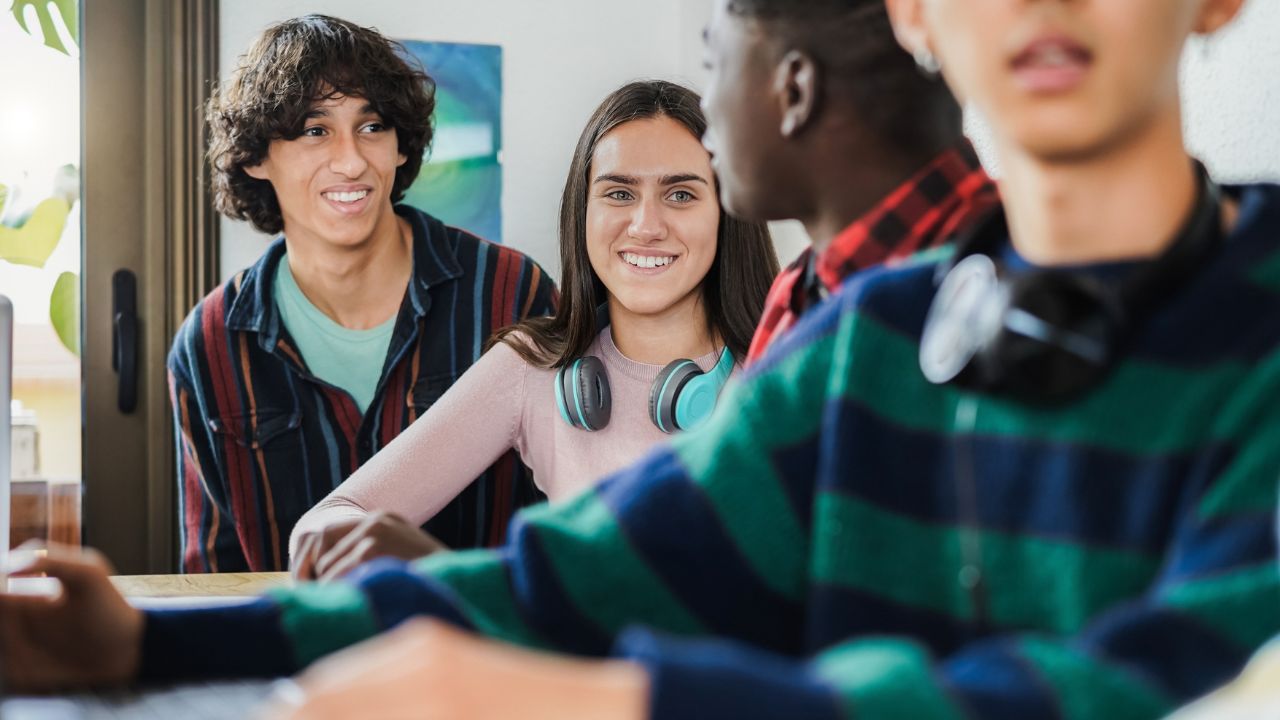 como terminar o ensino médio online grátis