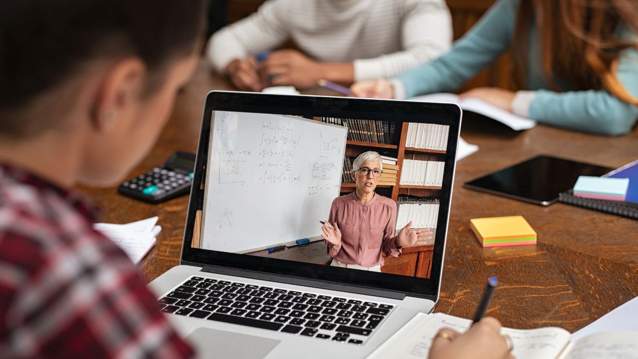 Futuro do ensino híbrido