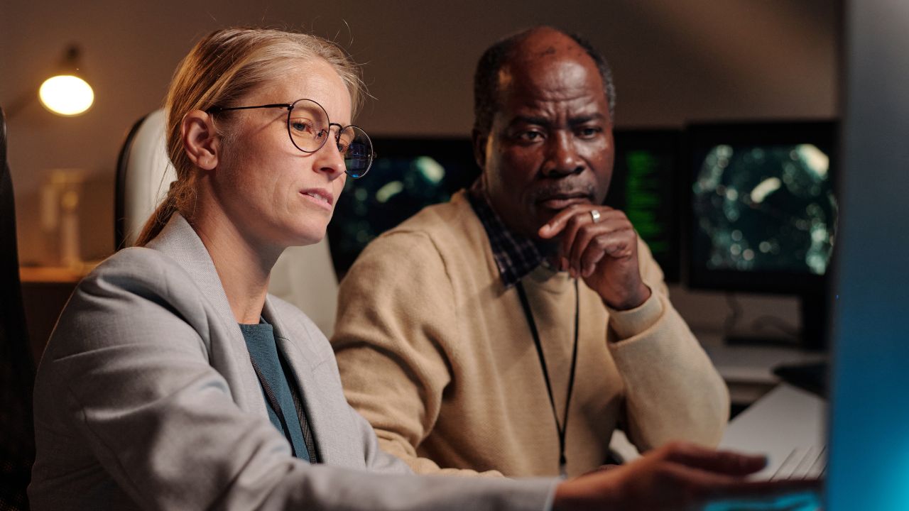 qual a característica é típica do pensamento crítico