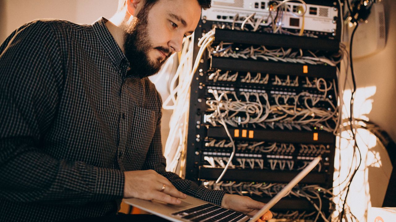 imagem sobre Sistemas para internet: guia completo da especialização