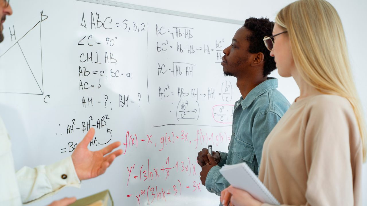 Docência de Matemática no Ensino Médio