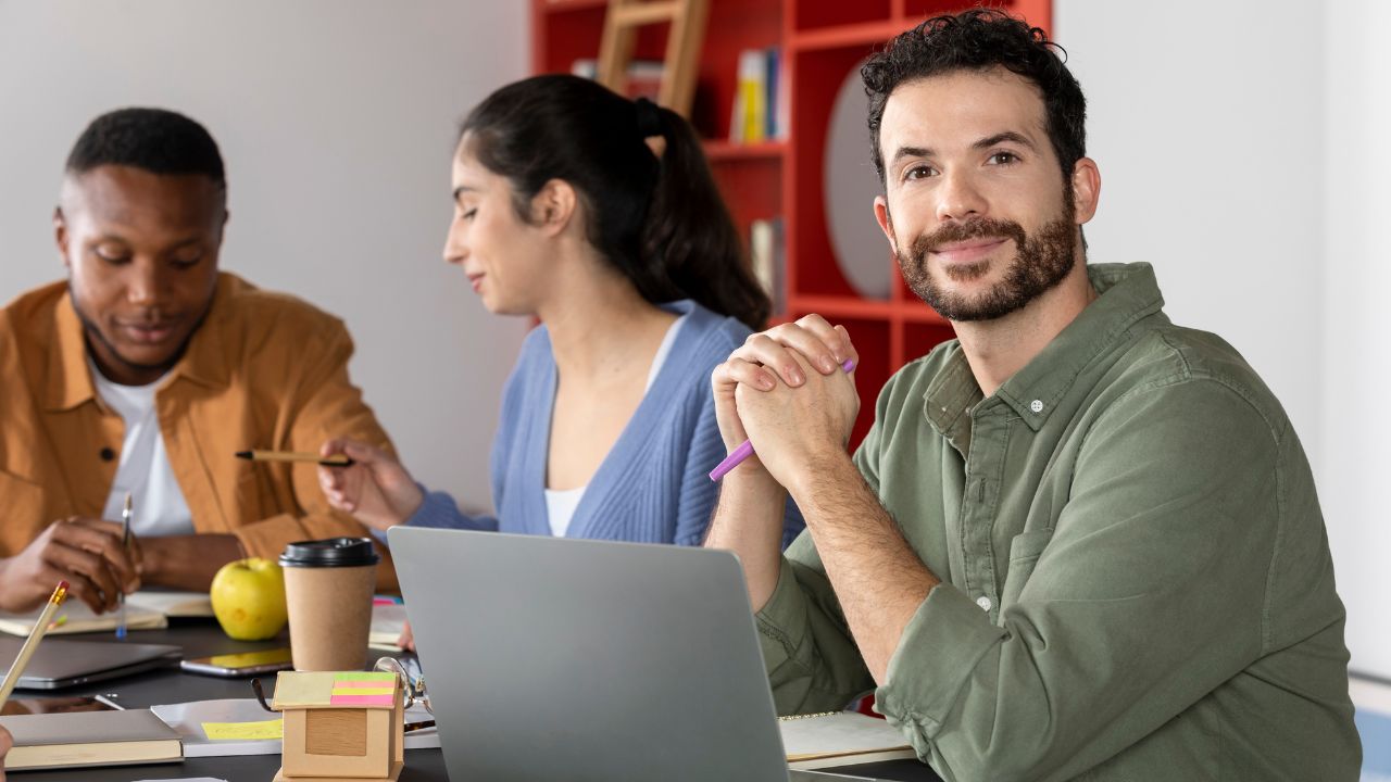 Educação Empreendedora e Empreendedorismo Social: como transformar problemas em soluções sustentáveis e de impacto
