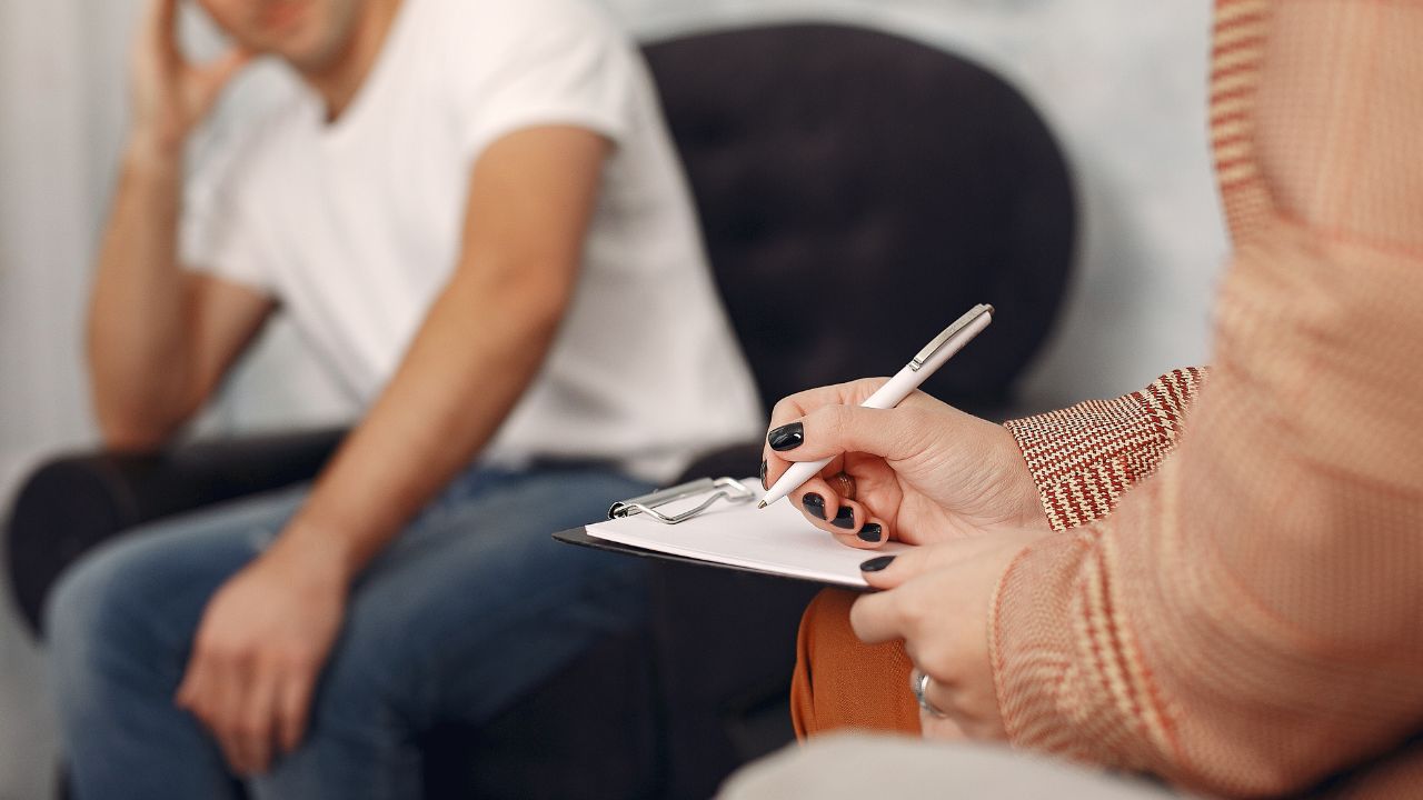 Psicanálise e Psicologia: diferenças, aproximações e caminhos para compreender a mente humana