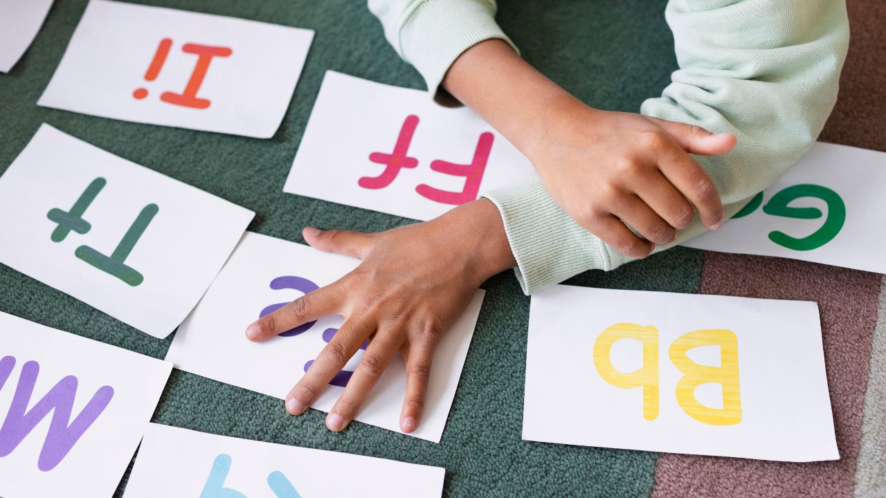 Linguagem com ênfase nos Distúrbios de Aprendizagem: como compreender leitura, escrita, dificuldades e inclusão